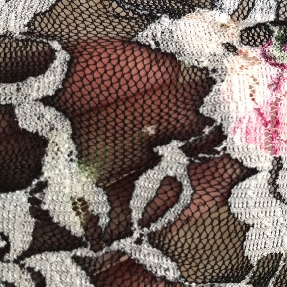 Sweet Rain Black Floral Lace Kimono - Picture 8 of 11